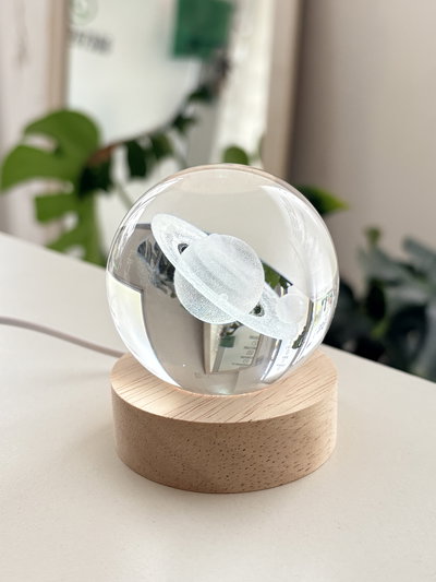 Luz esfera Saturno - Cambia a 7 colores 