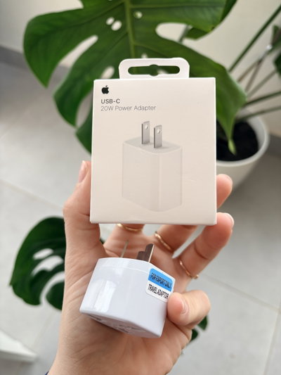 ADAPTADOR USB-C IPHONE CERTIFICADO Patas rectas 20W + Adaptador
