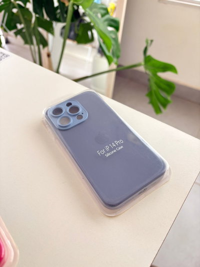 Silicone Case Iphone 14 PRO - Celeste oscuro