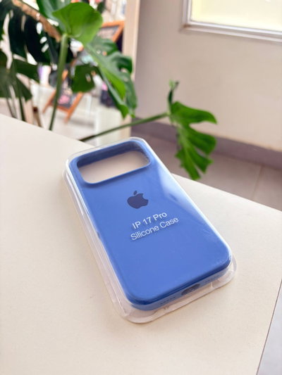 Silicone Case Iphone 17 PRO - Celeste oscuro