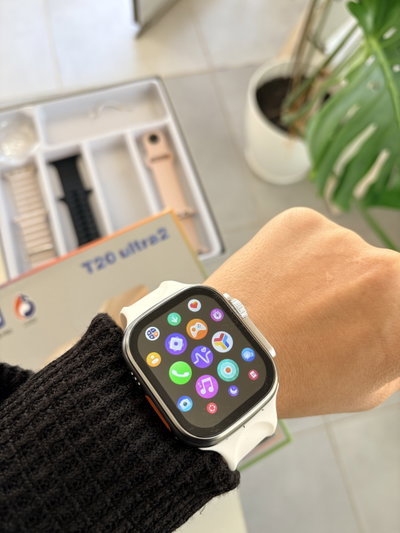 Smartwatch T20 Ultra 2 - 4 mallas / Plateado