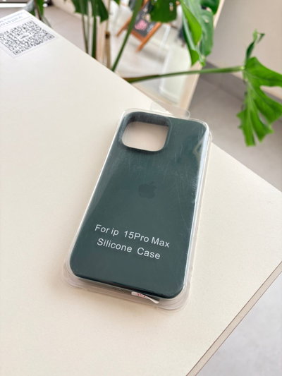 Silicone Case Iphone 15 PRO MAX - Verde militar