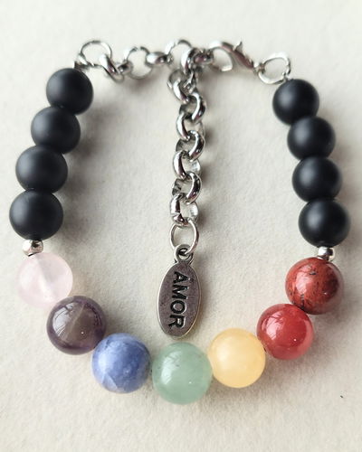 Pulsera. Siete Chakras con Piedra Volcanica