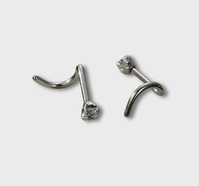 Nostril. Engarzado Zircon