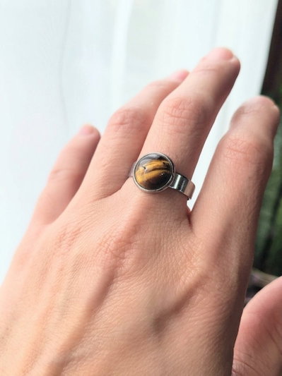 Anillo Regulable. Acero Quirúrgico. Ojo de Tigre