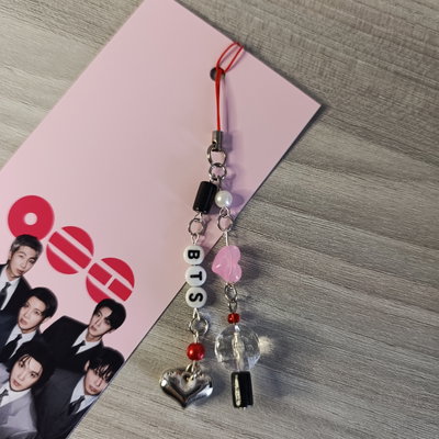 Charm BTS - Corazón Rosa