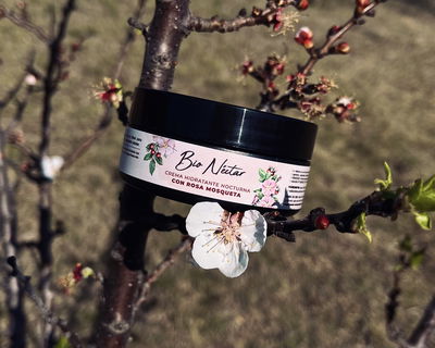 Crema nocturna de Rosa Mosqueta