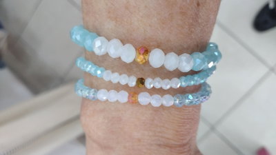 Trío Mundialista: Pulseras de Cristales Artesanales