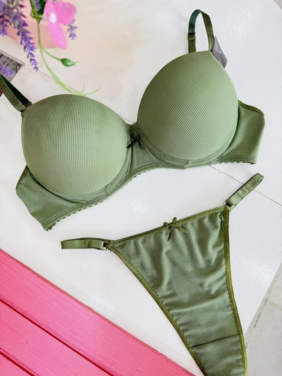 Conjunto Julieta Armado Verde Militar