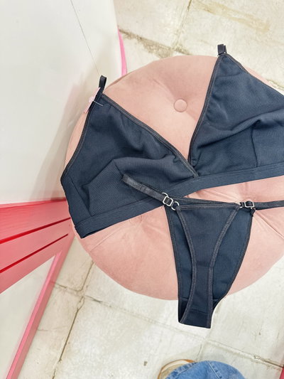 Conjunto Claudia Negro