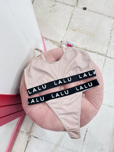 Conjunto Lalu Deportivo Nude