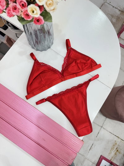 Conjunto Sol Rojo