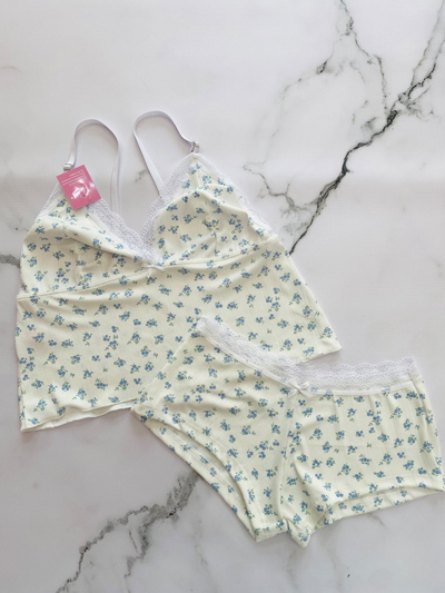 Pijama Amelia Estampado/Puntilla Celeste