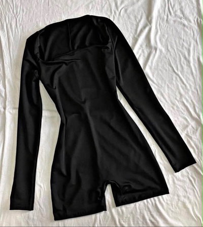 CATSUIT CUADRADO 