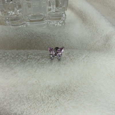 Labret mariposa engarzada