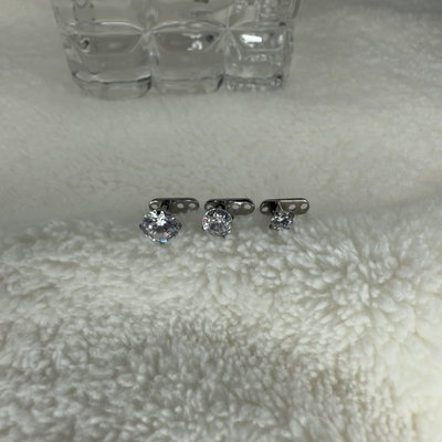 Microdermal engarzado titanio