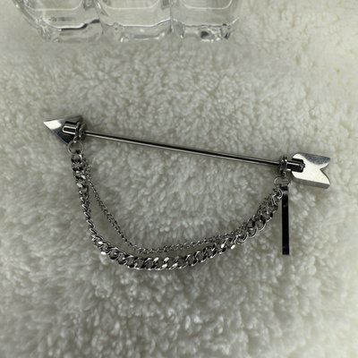 Industrial flecha con cadena
