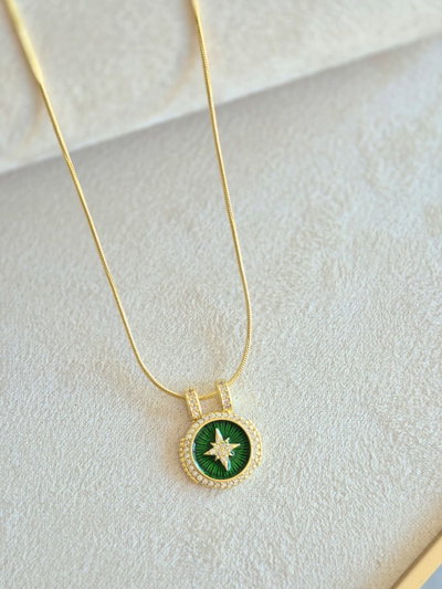 Collar Estrella Verde