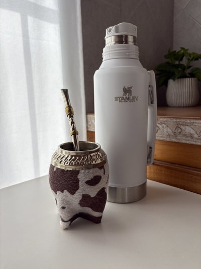 COMBO Termo System y Mate Torpedo Vaquita Marrón con Bombillon