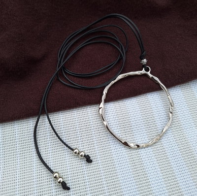 Collar Lía