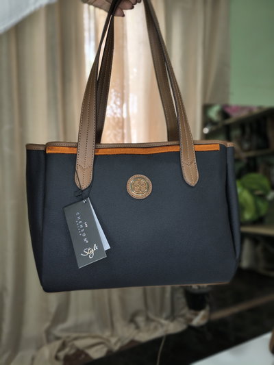 Cartera Tote London