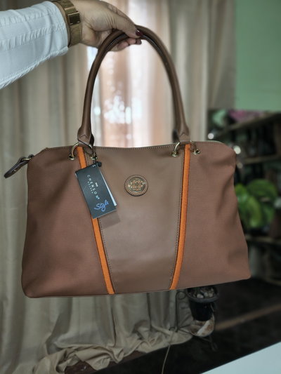Cartera de mano London