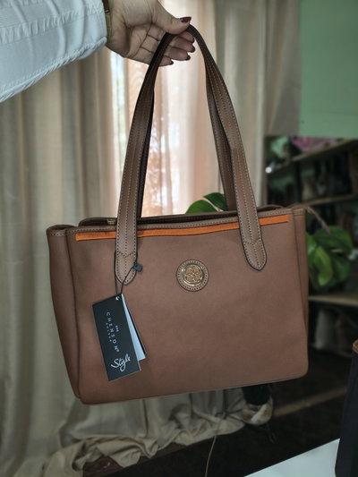 Cartera Tote London