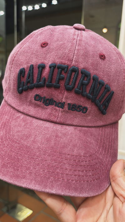 Gorra estilo vintage bordo california