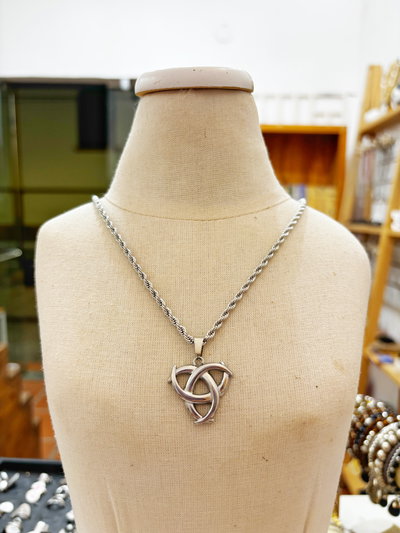 Collar Trisqueta scero