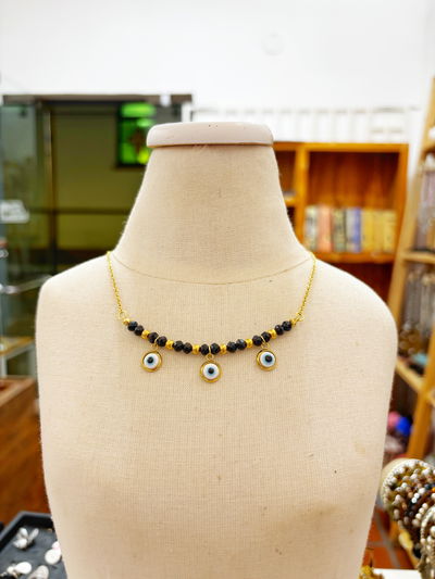 Collar ojitos turcos 