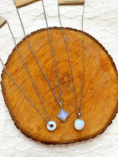 Collar Opalina