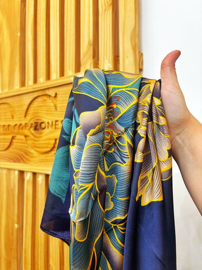 pañuelo modelo 5 tamaño 70x70