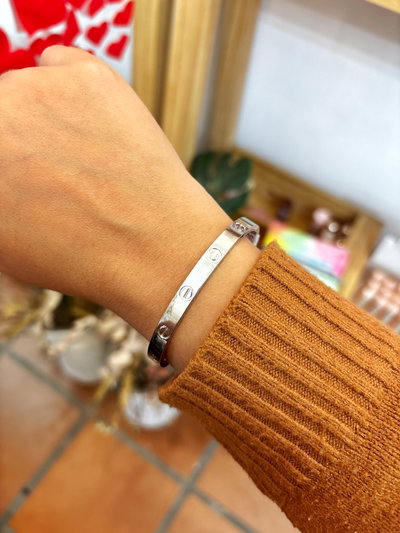 Pulsera rígida brenda