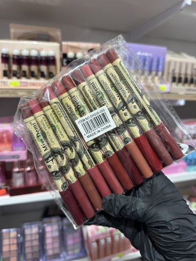 Set de delineador de labios x12 dólar 