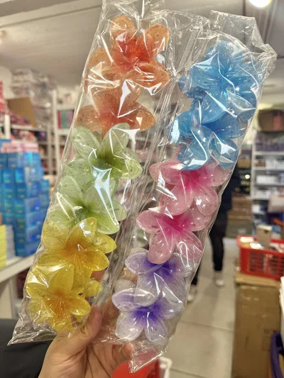 BROCHE FLORES PLASTICO 8CM 12PCS 3631-4/1049