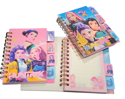 Libreta  hojas estampadas 12 x 9 cm Guerreras del Kpop