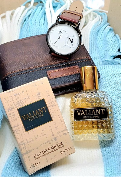 Combo reloj/billetera/perfume