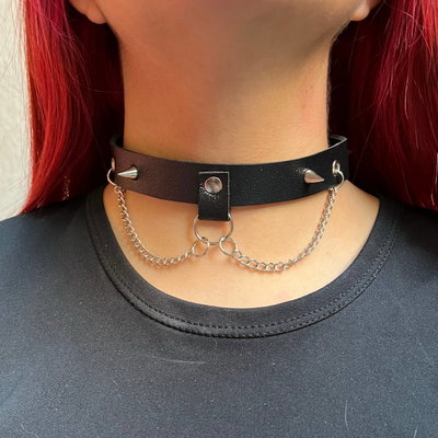Choker puas y cadenas