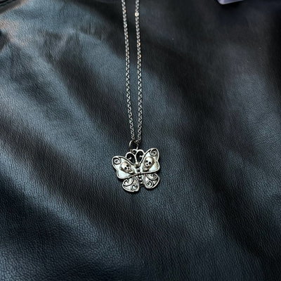 Cadena mariposa calaveras