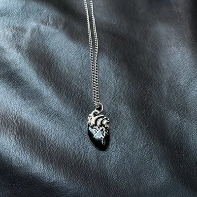 Cadena heart negro