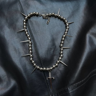 Collar puas daga