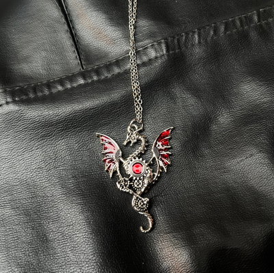 Cadena dragon rojo