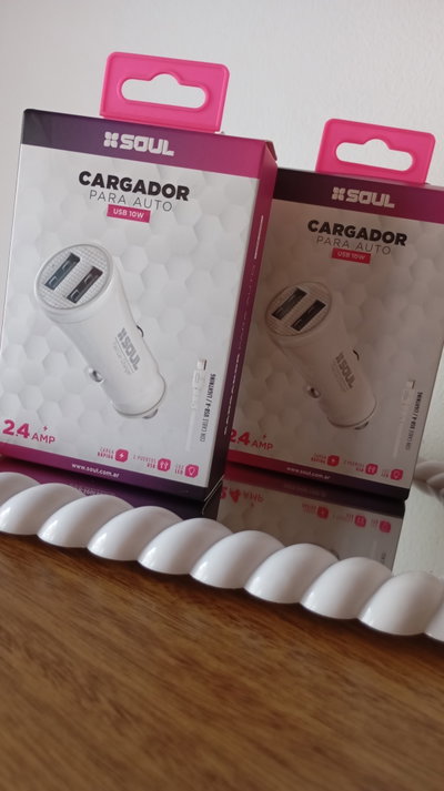 Cargador Auto Lighthing (Sould)