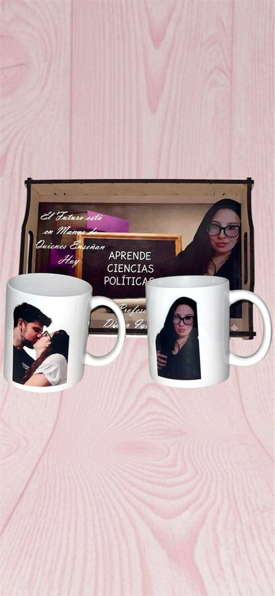 Bandeja + 2 tazas