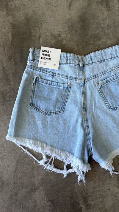 Short rígido 