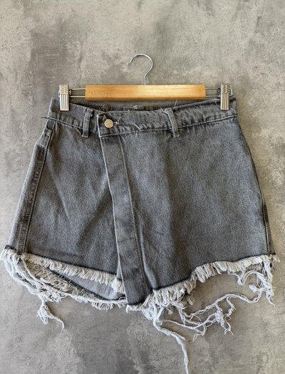 Short pollera gris 