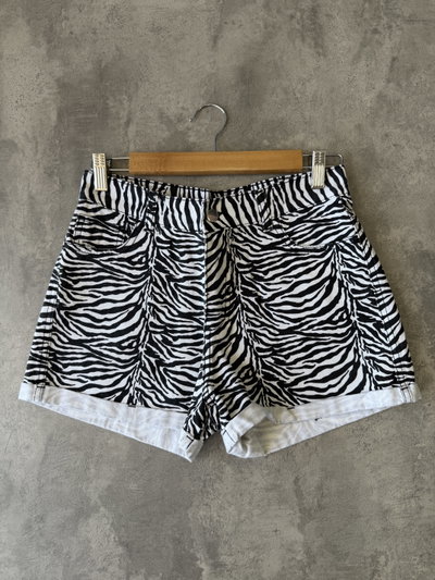 Short rígido cebrado 