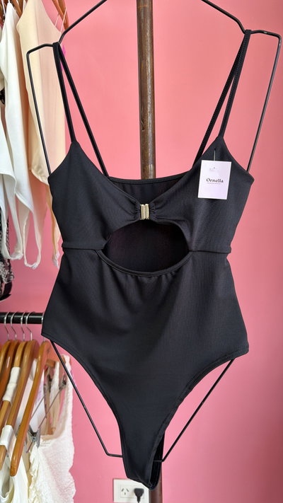 Body abierto con detalle 