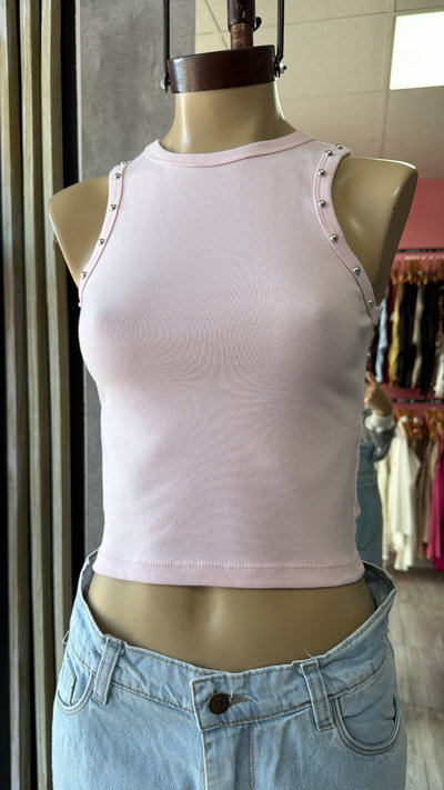 Musculosa con tachas 