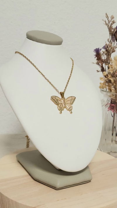 Collar Mariposa Nacar